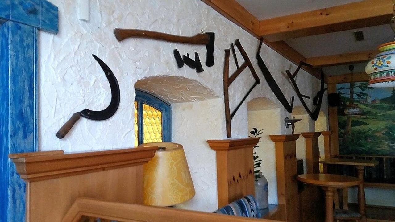 Land-Gut-Hotel Zum Alten Forsthaus - Aufladestation Fuer Elektroautos Hürtgenwald Esterno foto