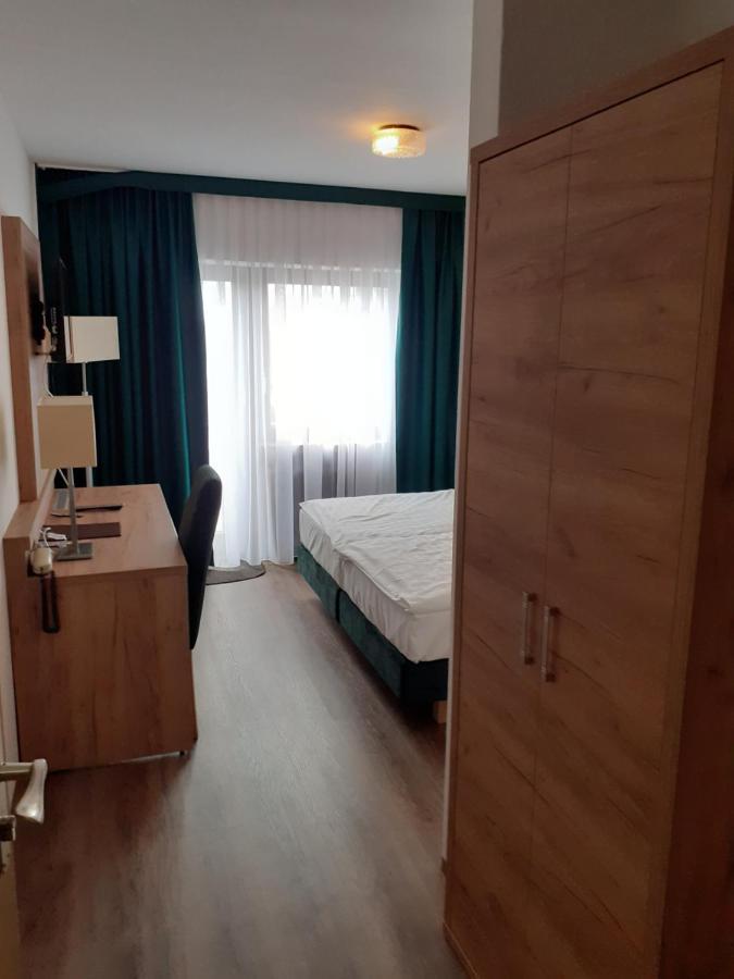 Land-Gut-Hotel Zum Alten Forsthaus - Aufladestation Fuer Elektroautos Hürtgenwald Esterno foto