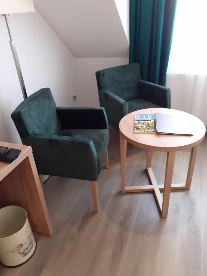 Land-Gut-Hotel Zum Alten Forsthaus - Aufladestation Fuer Elektroautos Hürtgenwald Esterno foto