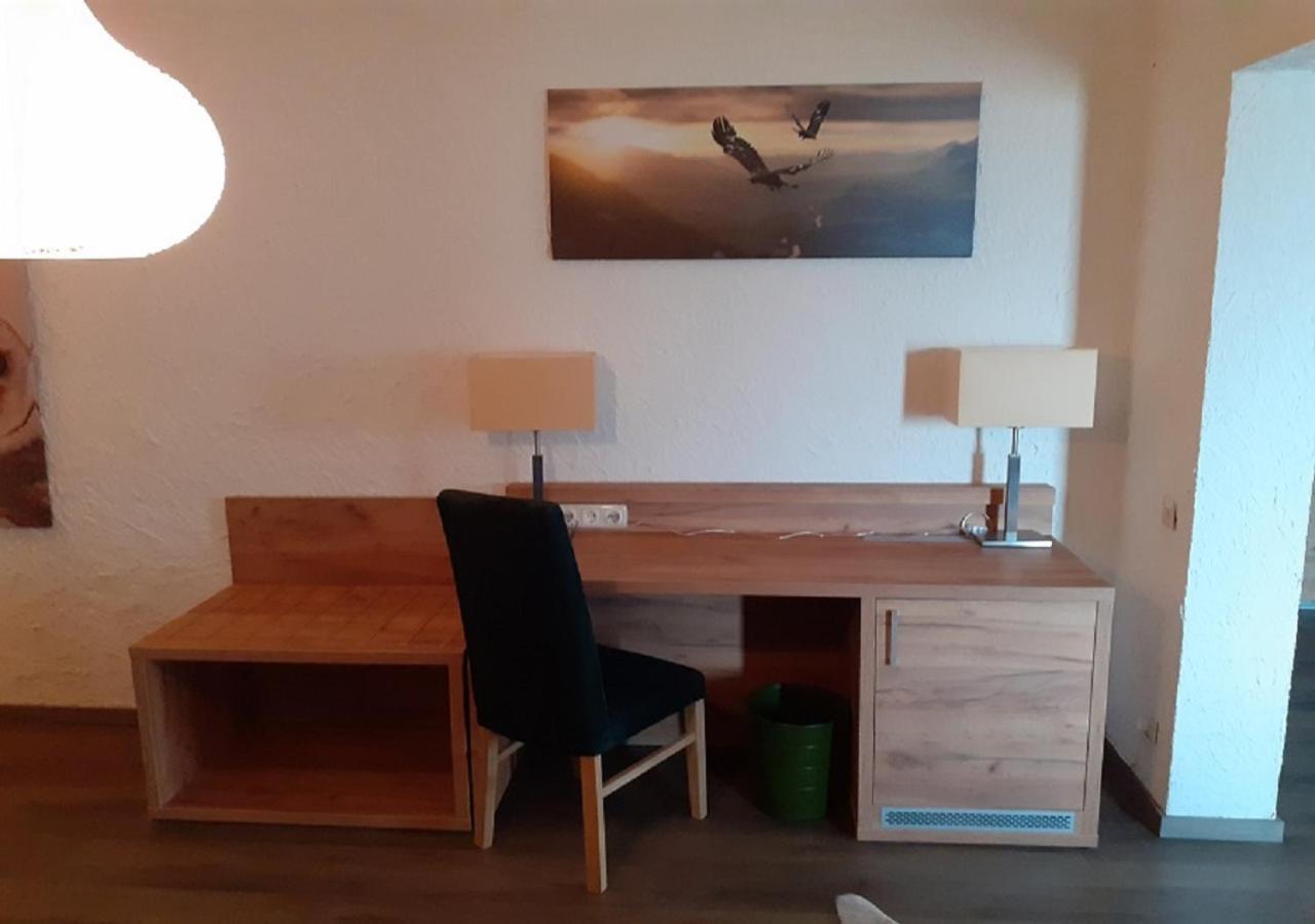 Land-Gut-Hotel Zum Alten Forsthaus - Aufladestation Fuer Elektroautos Hürtgenwald Esterno foto