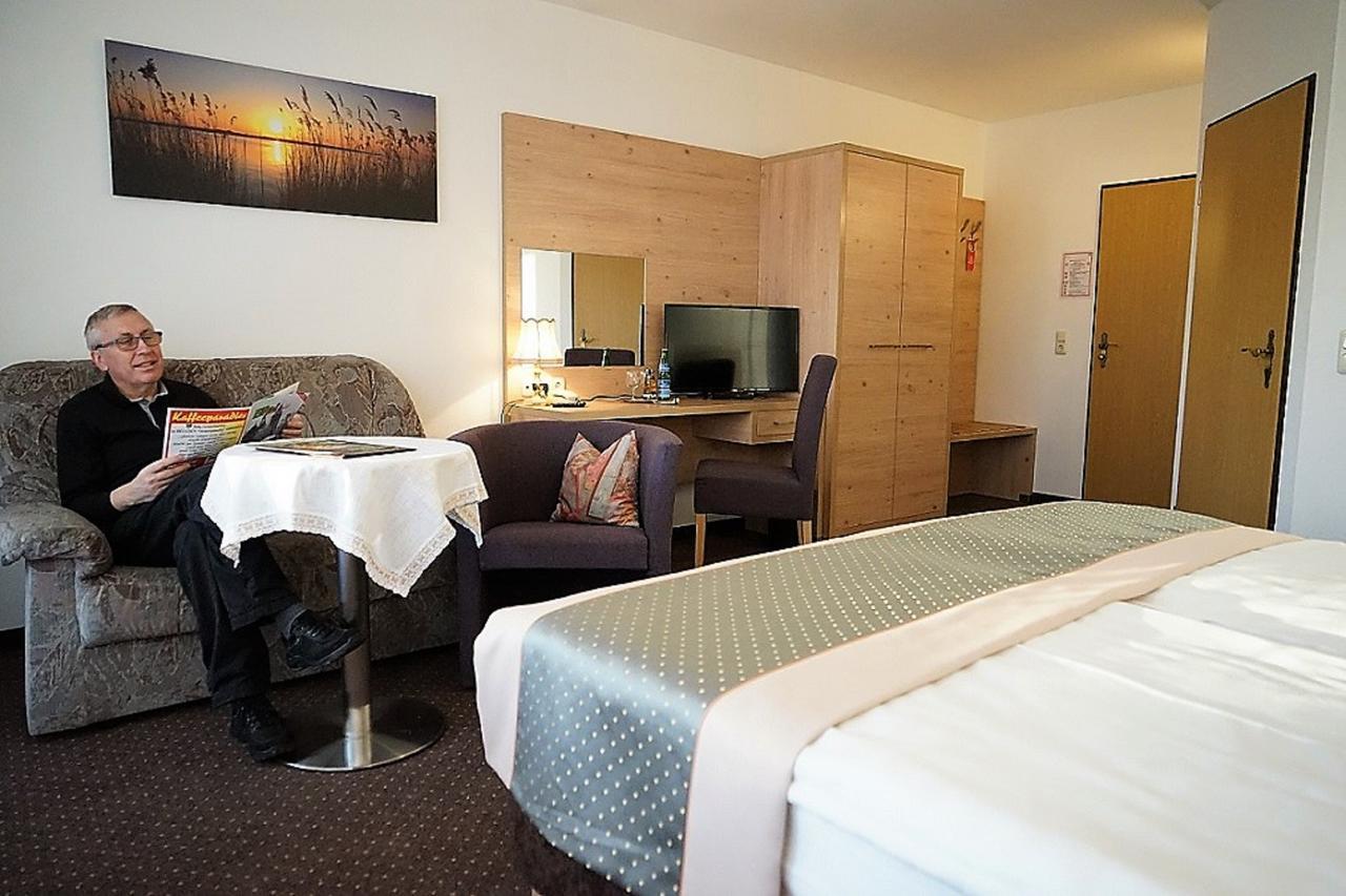 Land-Gut-Hotel Zum Alten Forsthaus - Aufladestation Fuer Elektroautos Hürtgenwald Esterno foto