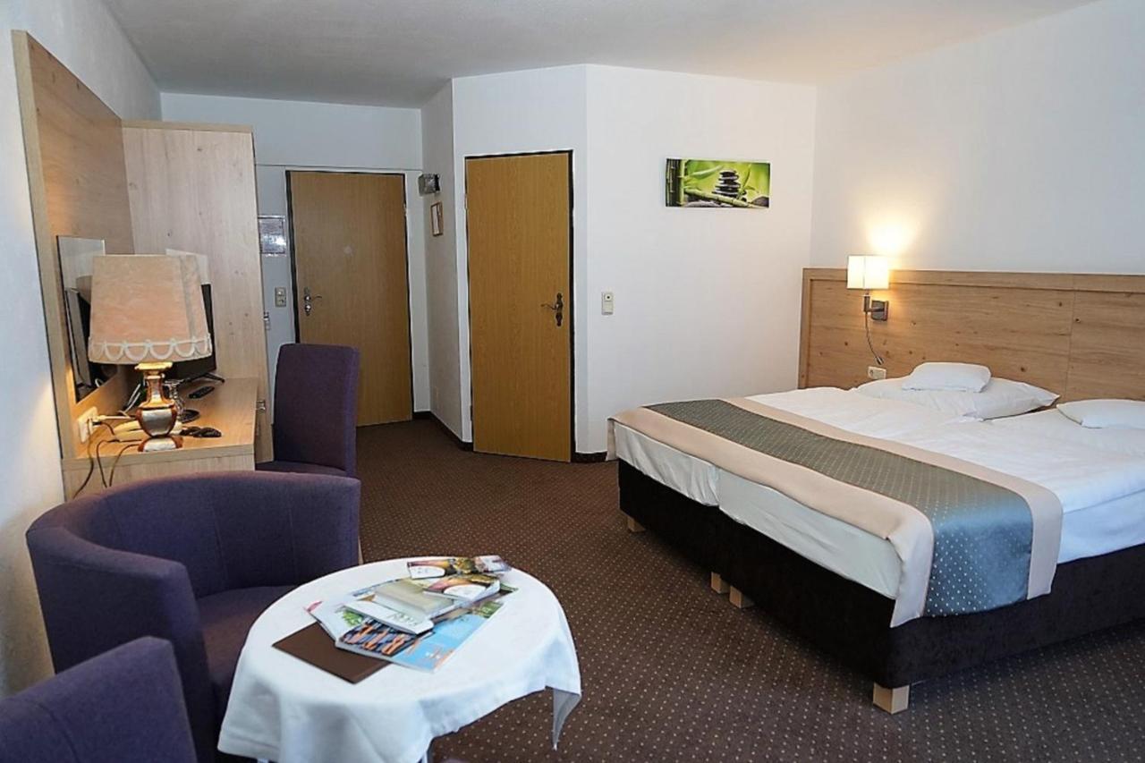 Land-Gut-Hotel Zum Alten Forsthaus - Aufladestation Fuer Elektroautos Hürtgenwald Esterno foto